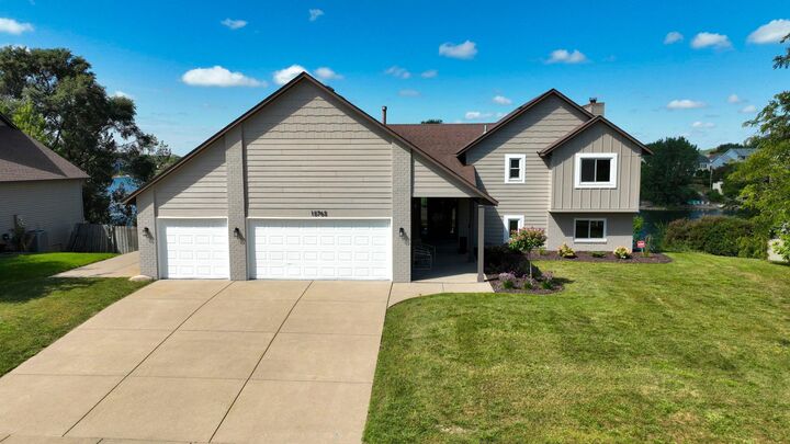 Property Photo: 15765 Garden View Drive MN 55124