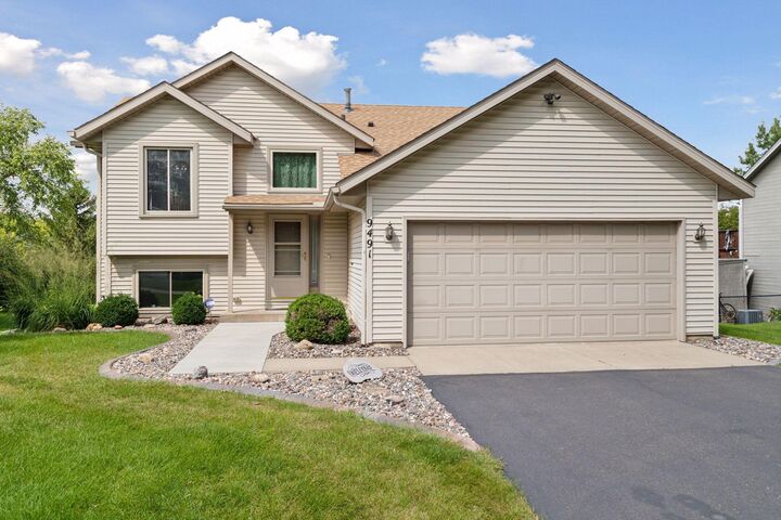 Property Photo:  9491 Rosewood Lane N  MN 55369 