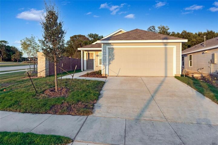 Property Photo:  7512 Woodpecker Drive  TX 75071 