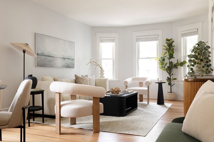 Property Photo:  128 Thorndike Street 2  MA 02474 