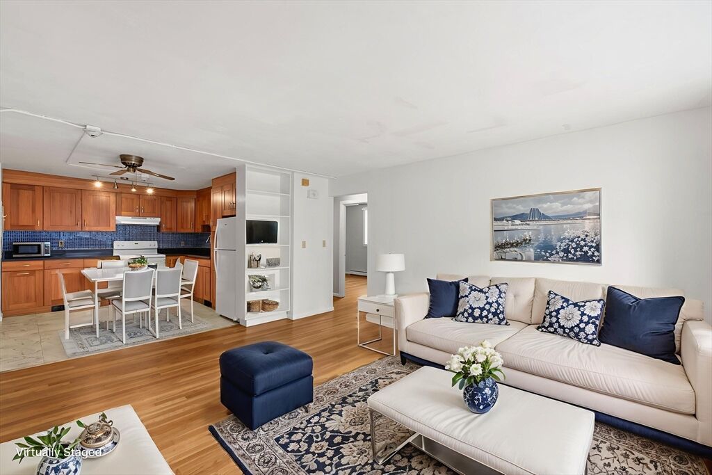 Property Photo: 70 Jamaicaway 16 MA 02130