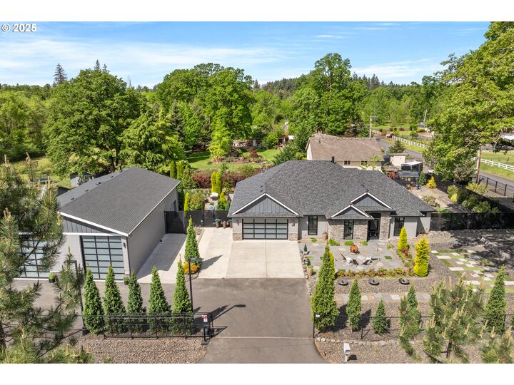 Property Photo: 22961 SE Filbert Rd OR 97022