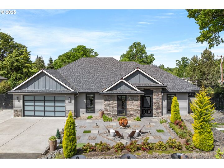 Property Photo: 22961 SE Filbert Rd OR 97022