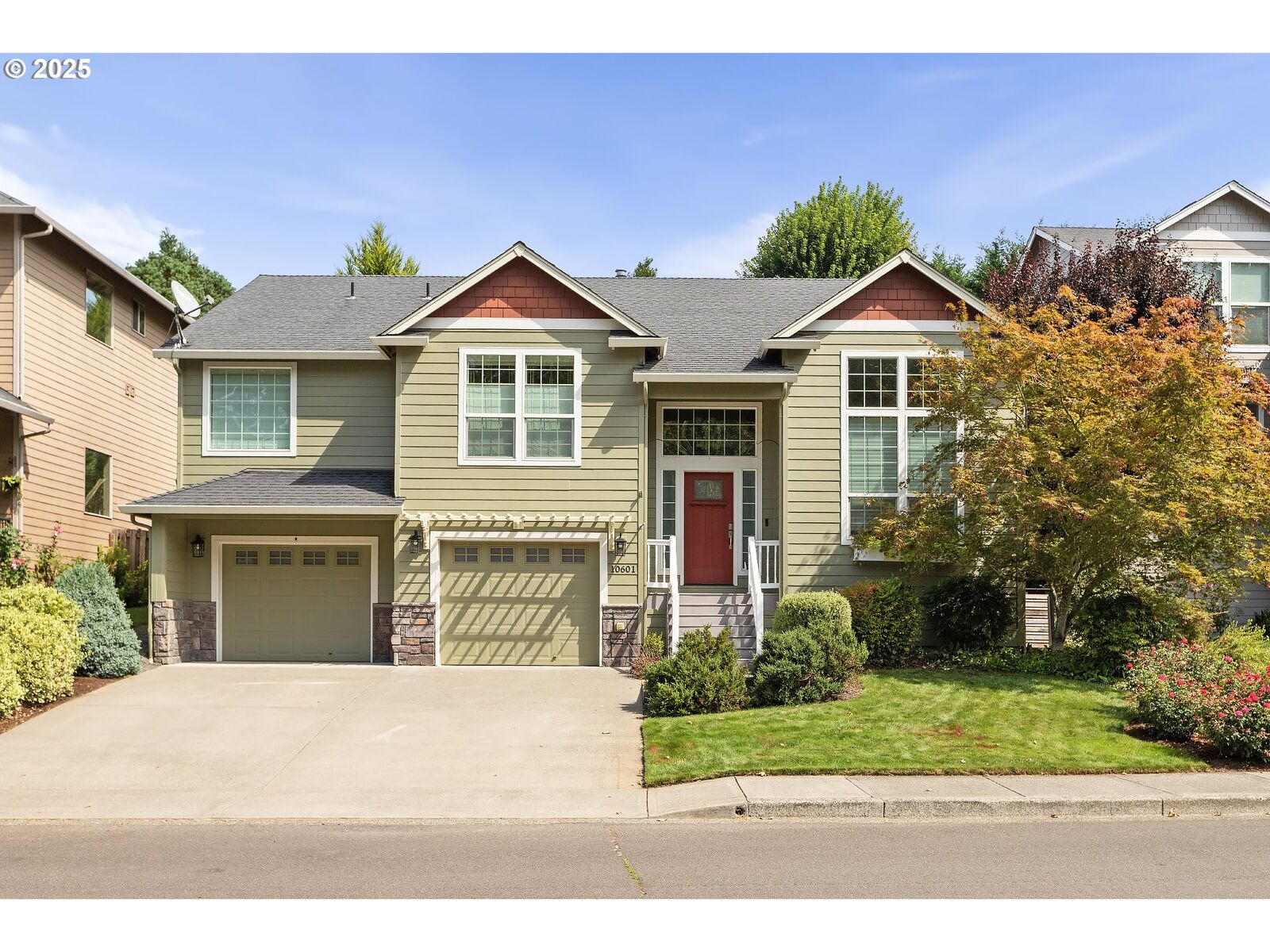 Property Photo:  10601 NW 7th Ave  WA 98685 