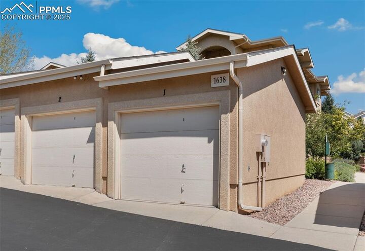 Property Photo:  1635 Little Bear Creek Point 5  CO 80904 