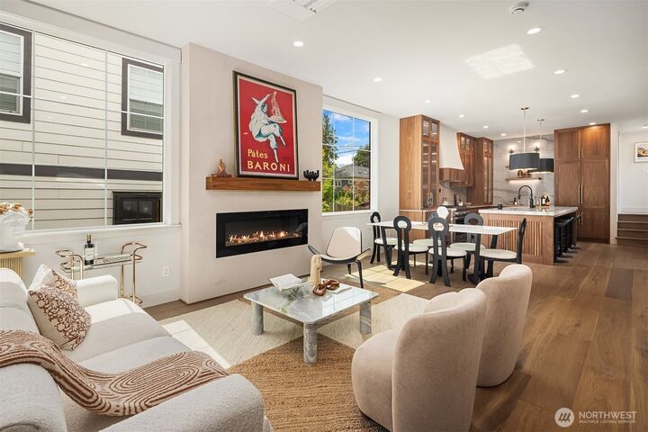 Property Photo:  2029  42nd Avenue E  WA 98112 