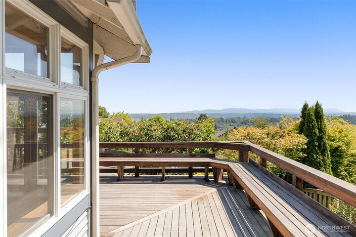 Property Photo: 4017 39th Avenue SW WA 98116