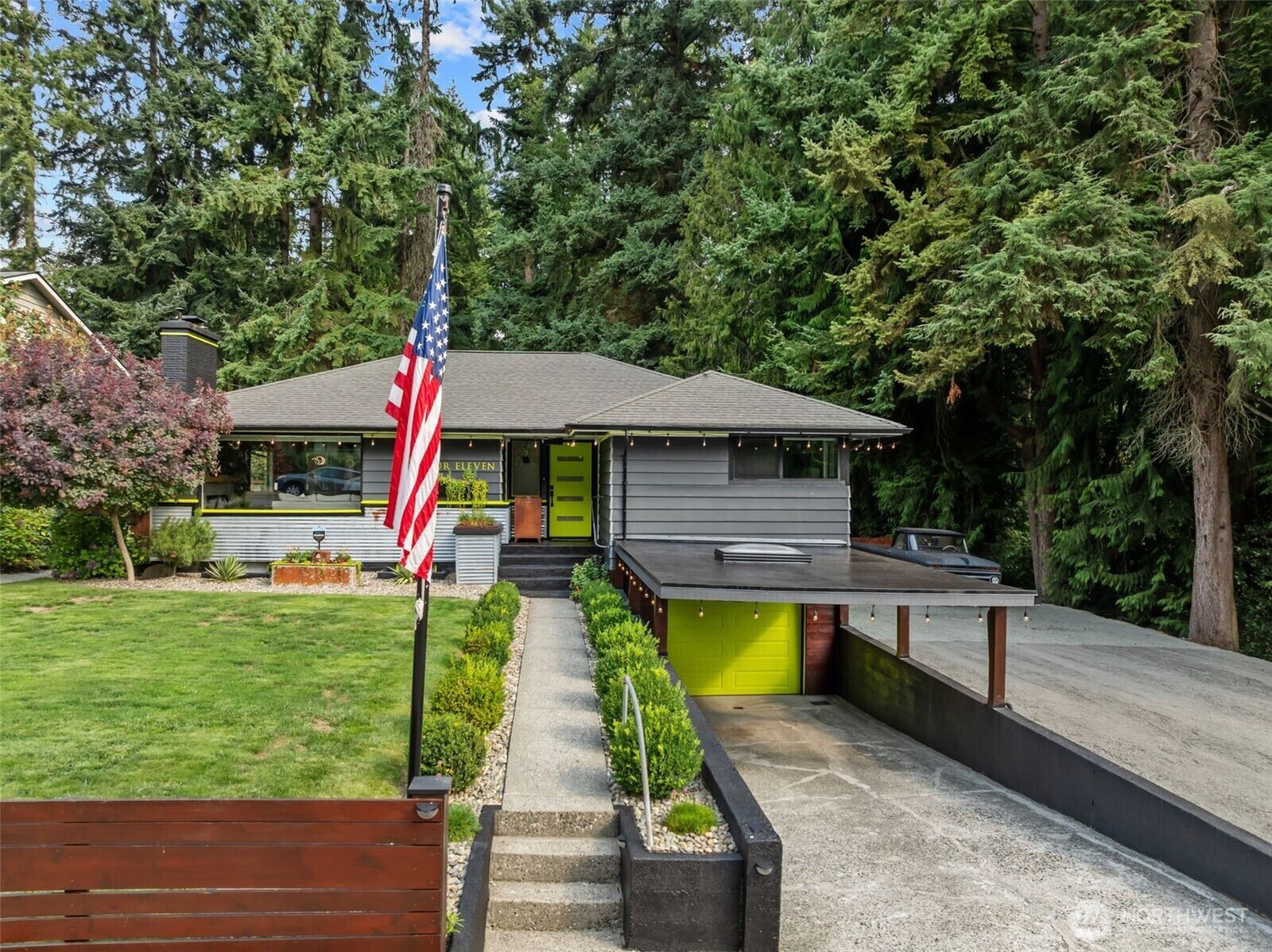 Property Photo:  411  58th Street SE  WA 98203 