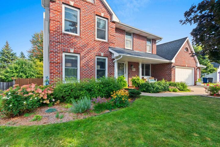 Property Photo: 2835 E Pennwood Circle WI 54301-2850