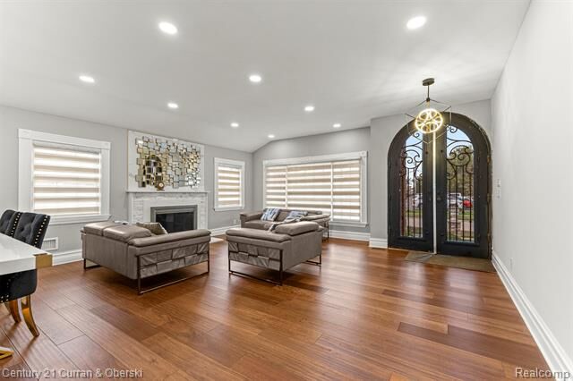Property Photo: 5632 Beaver Street MI 48127
