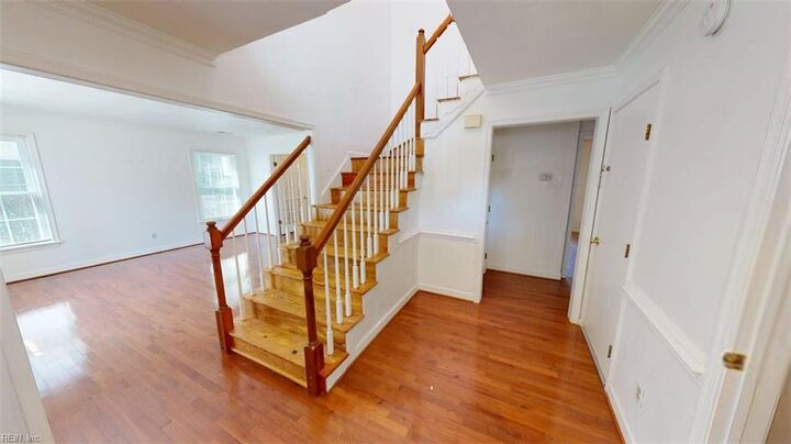 Property Photo:  812 Bishop Ct  VA 23602 