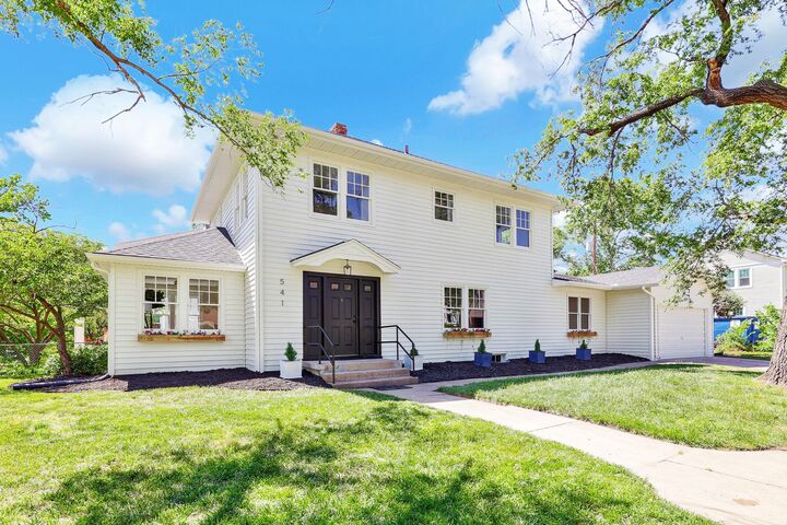 541 N Bluff Ave  Wichita KS 67208 photo