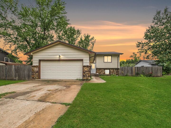328 Driftwood Ct  Rose Hill KS 67133 photo