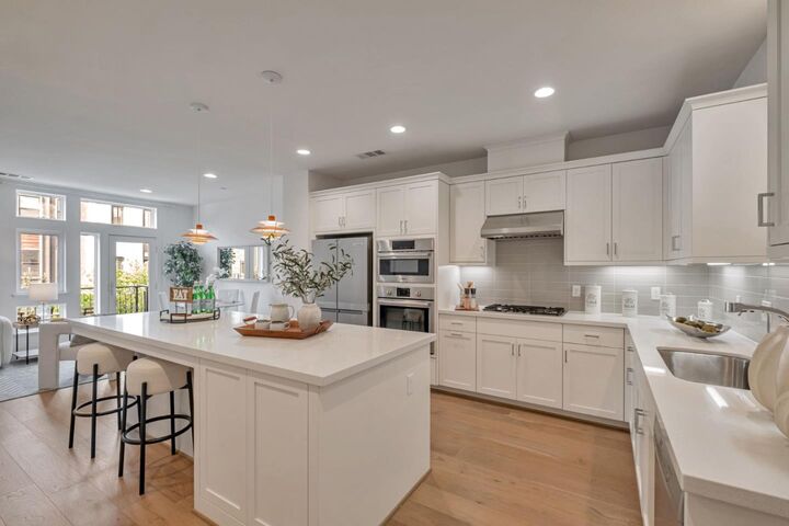 Property Photo:  39158 Declaration Street  CA 94538 