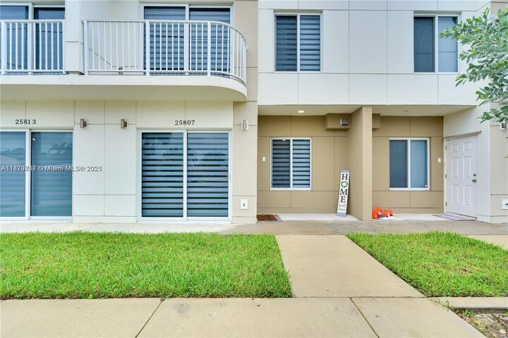 Property Photo: 25807 SW 139th Ct 25807 FL 33032