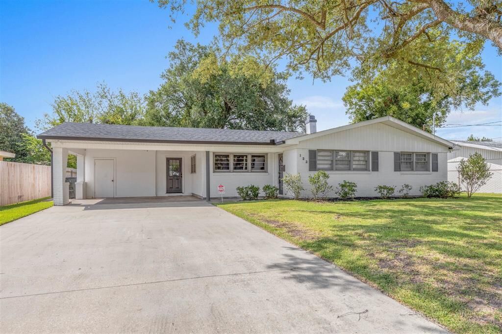 Property Photo: 133 Petite Street LA 70605