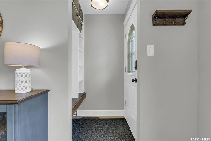 Property Photo:  11 Grosvenor Crescent  SK S7J 2S1 