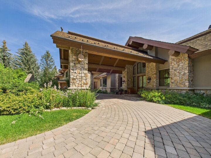 Property Photo: 120 Eagle Lake Dr ID 83333