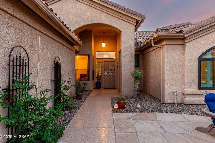 Property Photo: 37982 S Desert Highland Drive AZ 85739