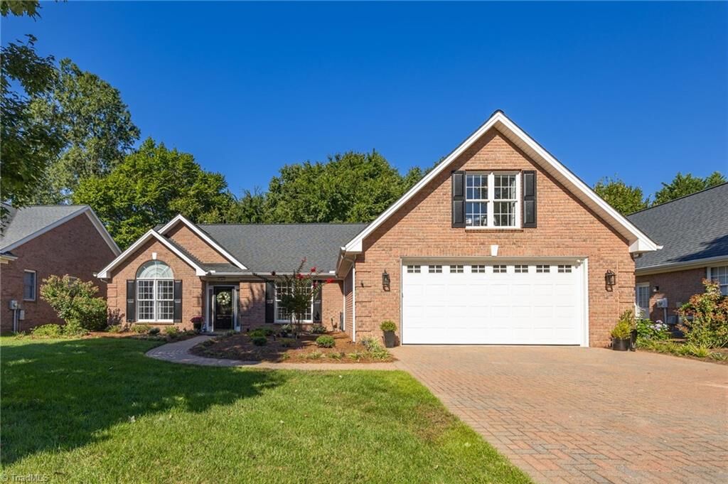 Property Photo: 4708 Barrington Place Court NC 27282