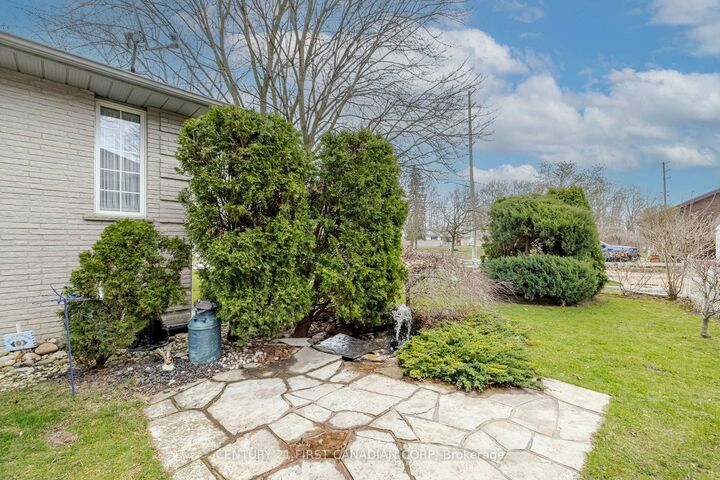 Property Photo:  196 Hull Road  ON N7G 3P2 