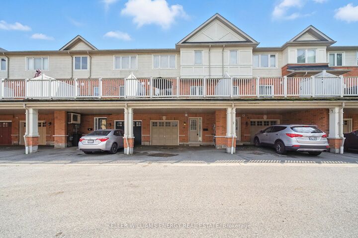Photo de la propriété: 1790 Finch Avenue 15 ON L1V 0A1