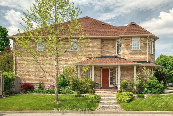 Photo de la propriété: 149 Russell Jarvis Drive ON L3S 4L1