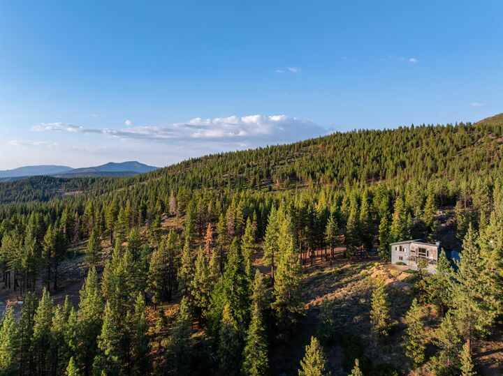 Property Photo: 18875 Nighthawk Way CA 96161