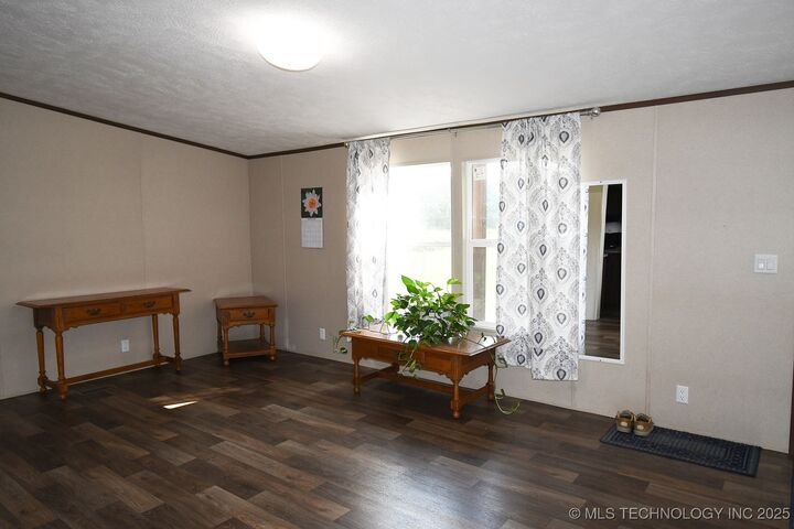 Property Photo: 40280 S 4542 Road OK 74941