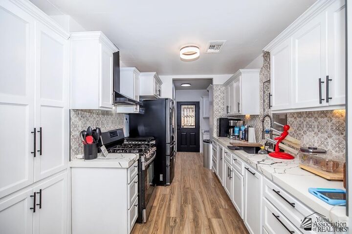 Property Photo: 520 S 8 Ave AZ 85364