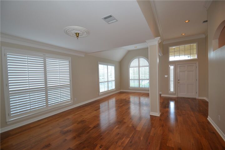 Property Photo: 5904 Cane Pace TX 78746