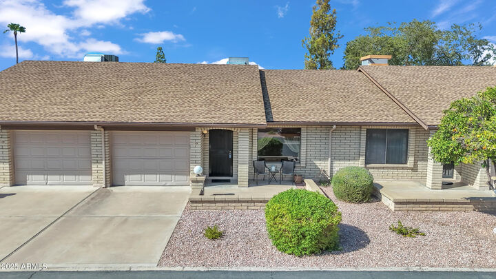 Property Photo: 520 S Greenfield Road 13 AZ 85206