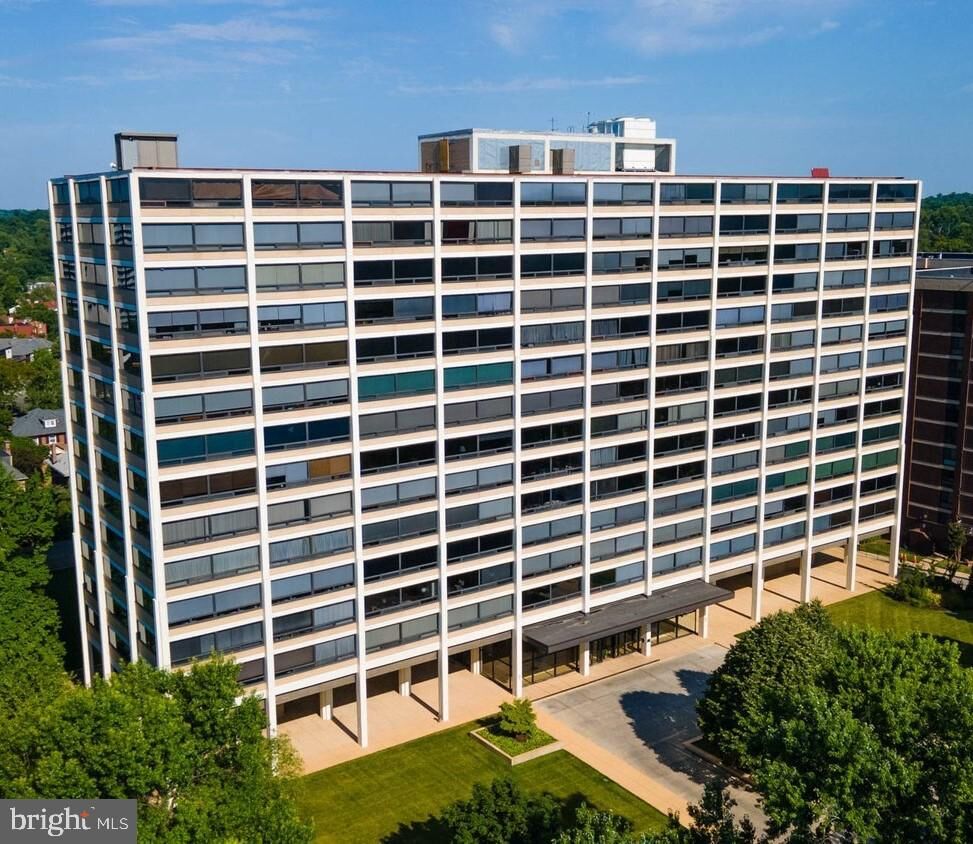 Property Photo:  4000 N Charles Street 502  MD 21218 