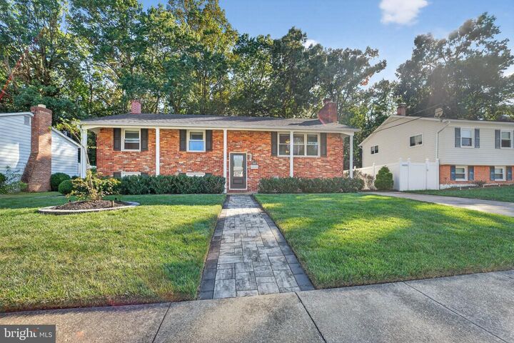 Property Photo: 1359 Rosanna Drive MD 21113