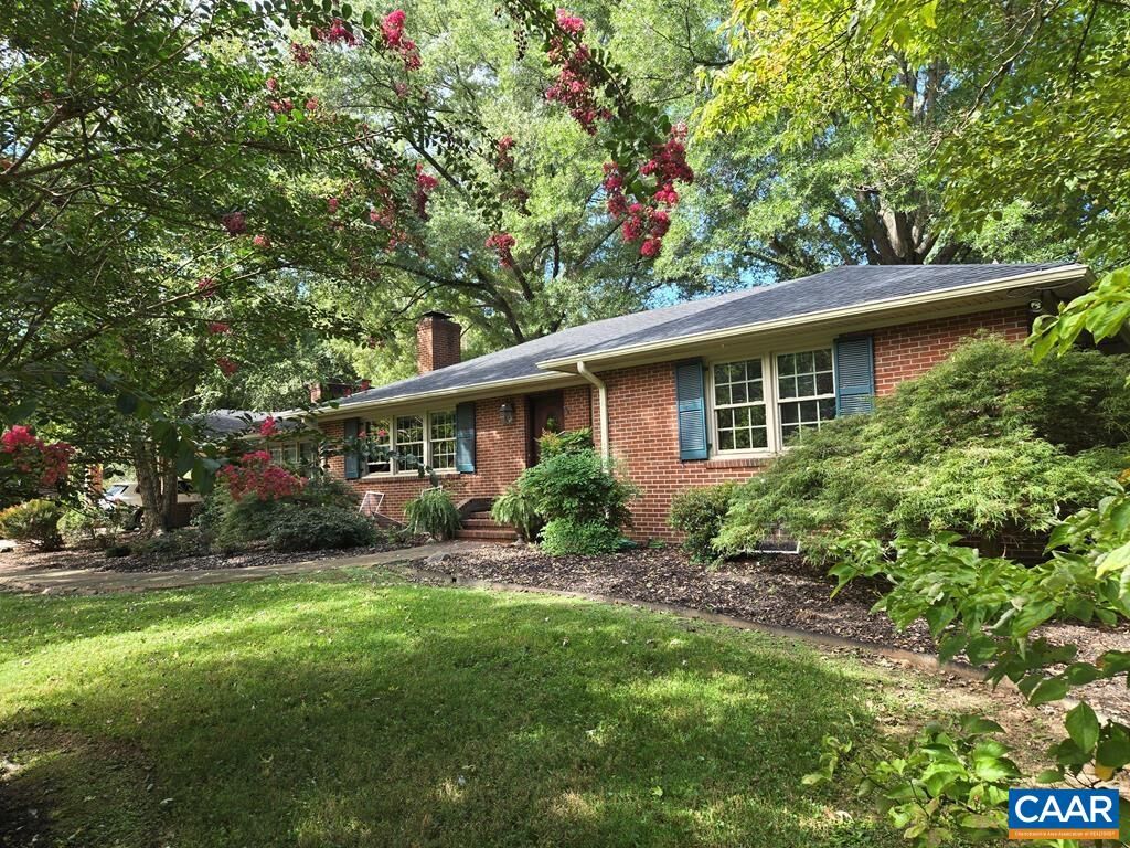 Property Photo:  701 Fourth Ave  VA 23901 