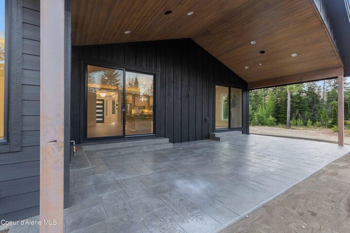 Property Photo: 32074 Sisu Valley Rd ID 83801
