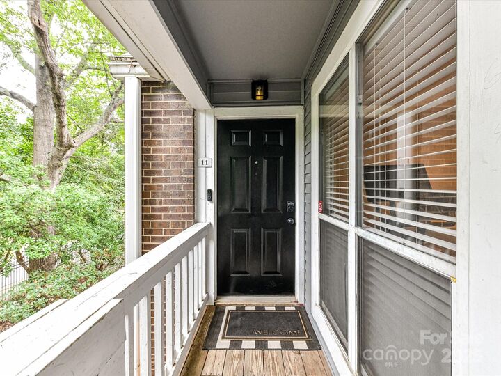 Property Photo:  2500 Cranbrook Lane 11  NC 28207 