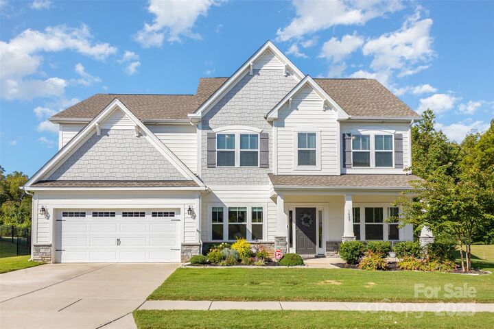 Property Photo: 1409 Brooksland Place NC 28173
