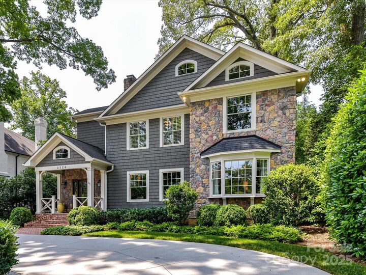 2526 Sherwood Avenue  Charlotte NC 28207 photo