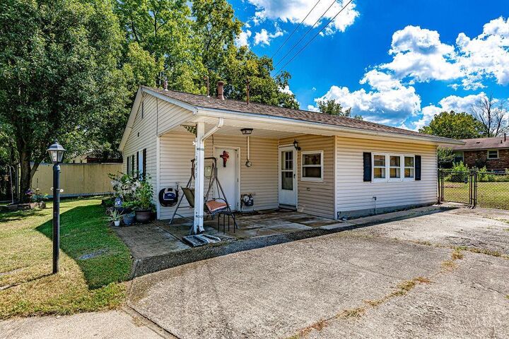 2449 Lincoln Avenue  Cincinnati OH 45231 photo