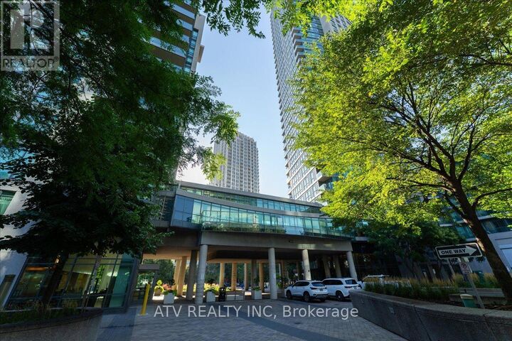 Property Photo: 209 Fort York Boulevard 961 ON M5V 4A1