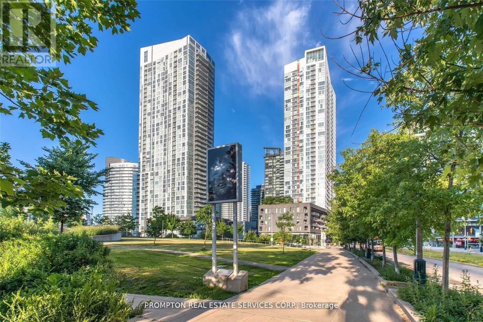 Property Photo:  70 Queens Wharf Road 1906  ON M5V 0J2 