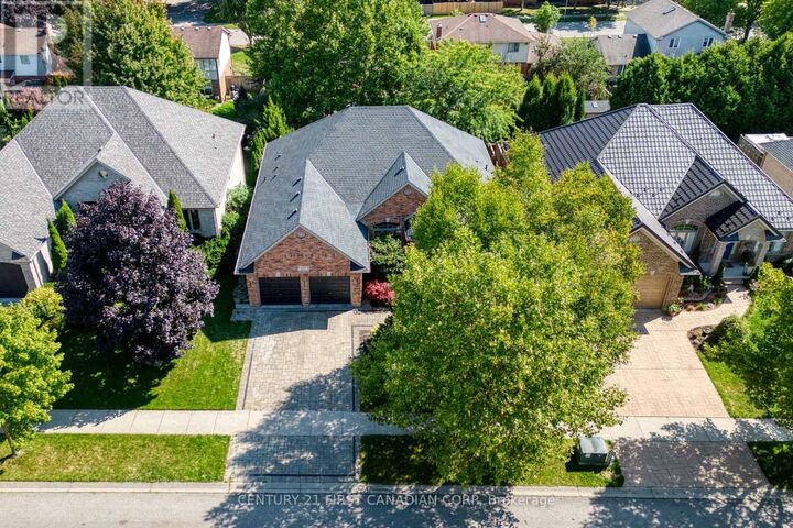 Property Photo:  129 Chambers Avenue  ON N5X 4H5 