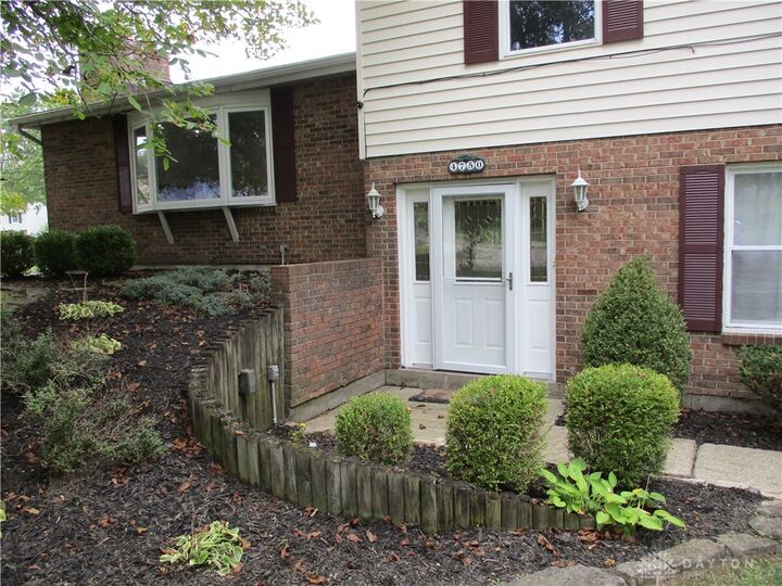 Property Photo: 4750 Whitewood Court OH 45424