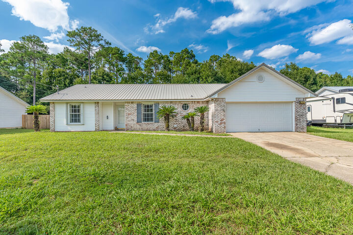 Property Photo:  1249 Jefferyscot Drive  FL 32536 