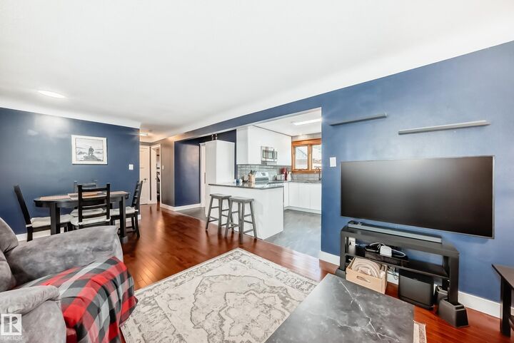 Property Photo: 7712 86 Avenue NW AB T6C 1H8