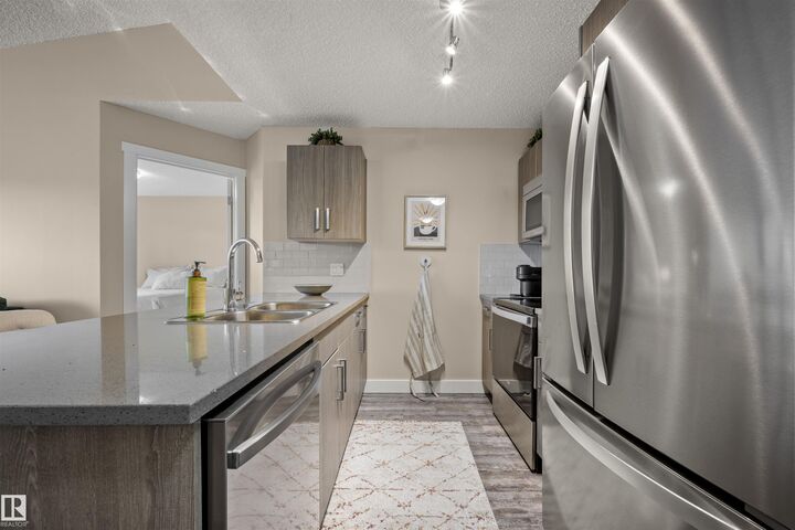 Property Photo: 667 Watt Boulevard SW 416 AB T6X 0Y2