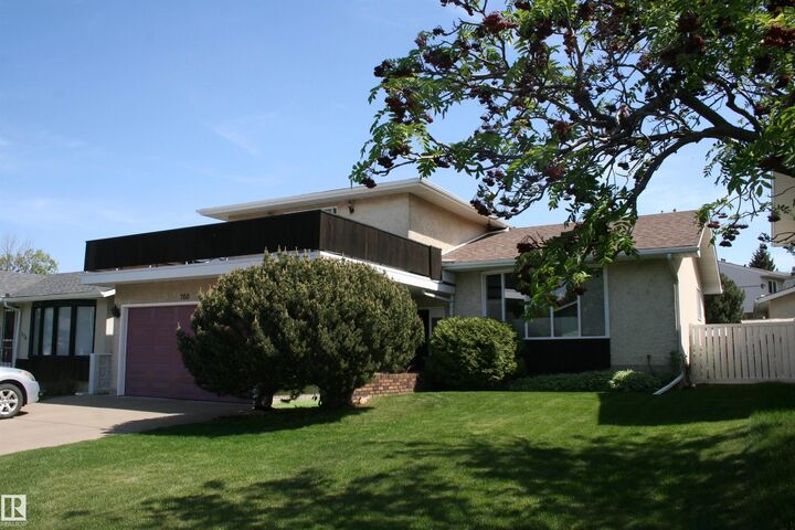 768 Lee Ridge Road NW  Edmonton AB T6K 0P7 photo
