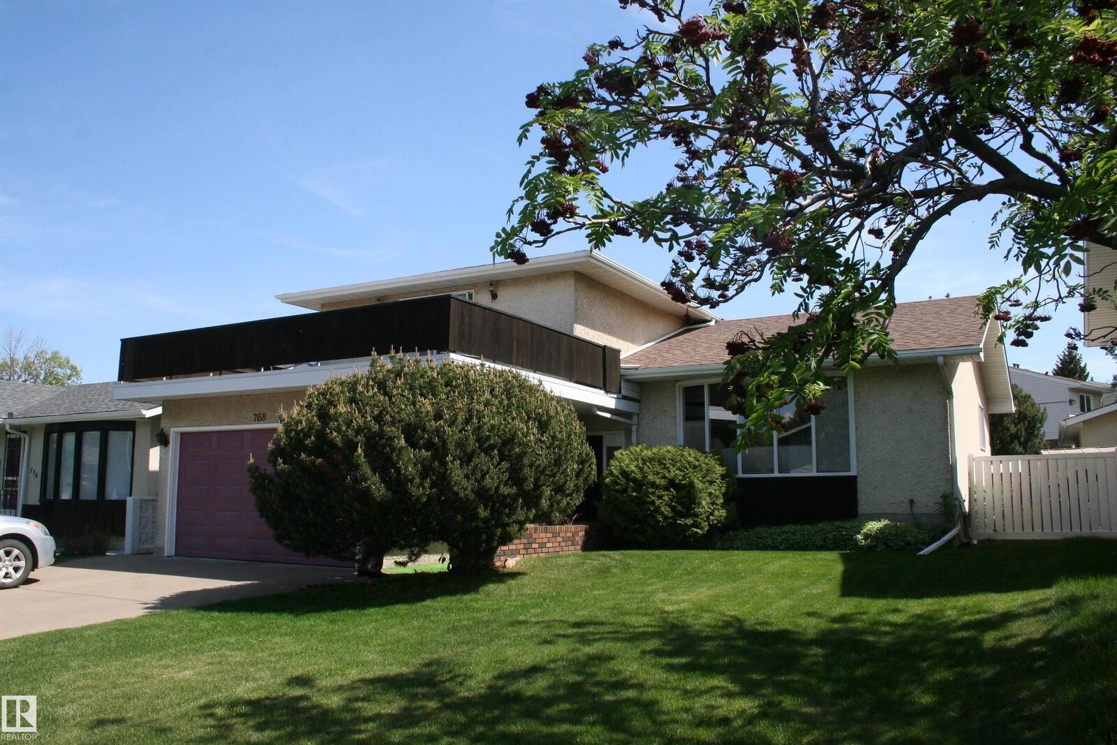 Property Photo: 768 Lee Ridge Road NW AB T6K 0P7