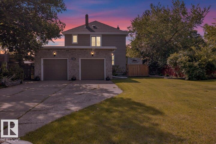 17107 80 Avenue NW  Edmonton AB T2T 0B3 photo